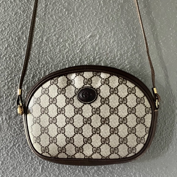 Authentic Gucci Vintage Interlocking G - Picture 14 of 15